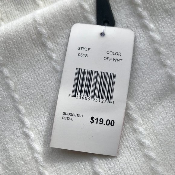 Altare Off-White / Soft-White Scarf - Picture 3 of 5